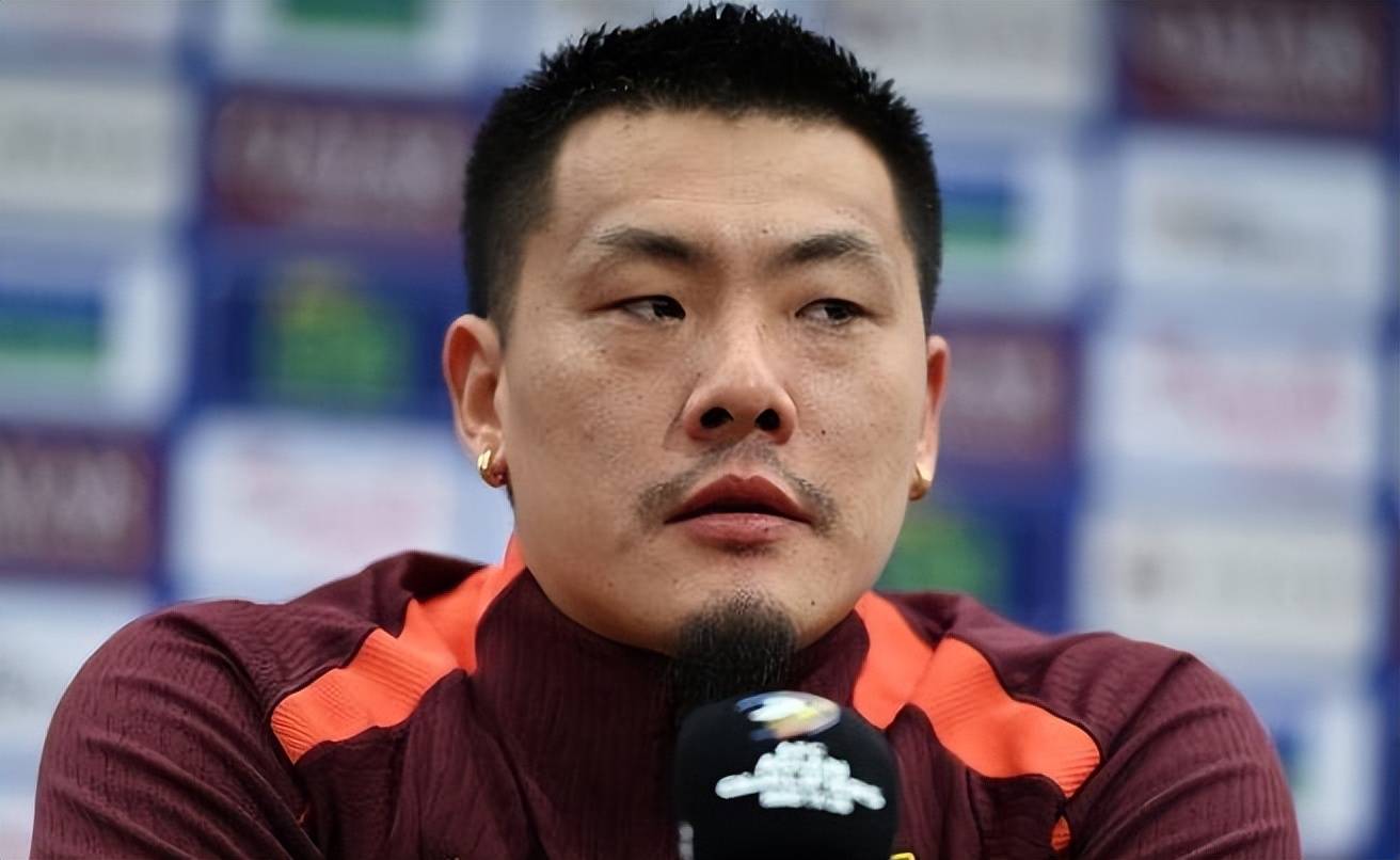 中超联赛再掀争议,裁判判罚引发球迷热议和俱乐部抗议的简单介绍 中超联赛再掀争议,裁判判罚引发球迷热议和俱乐部抗议的简单介绍