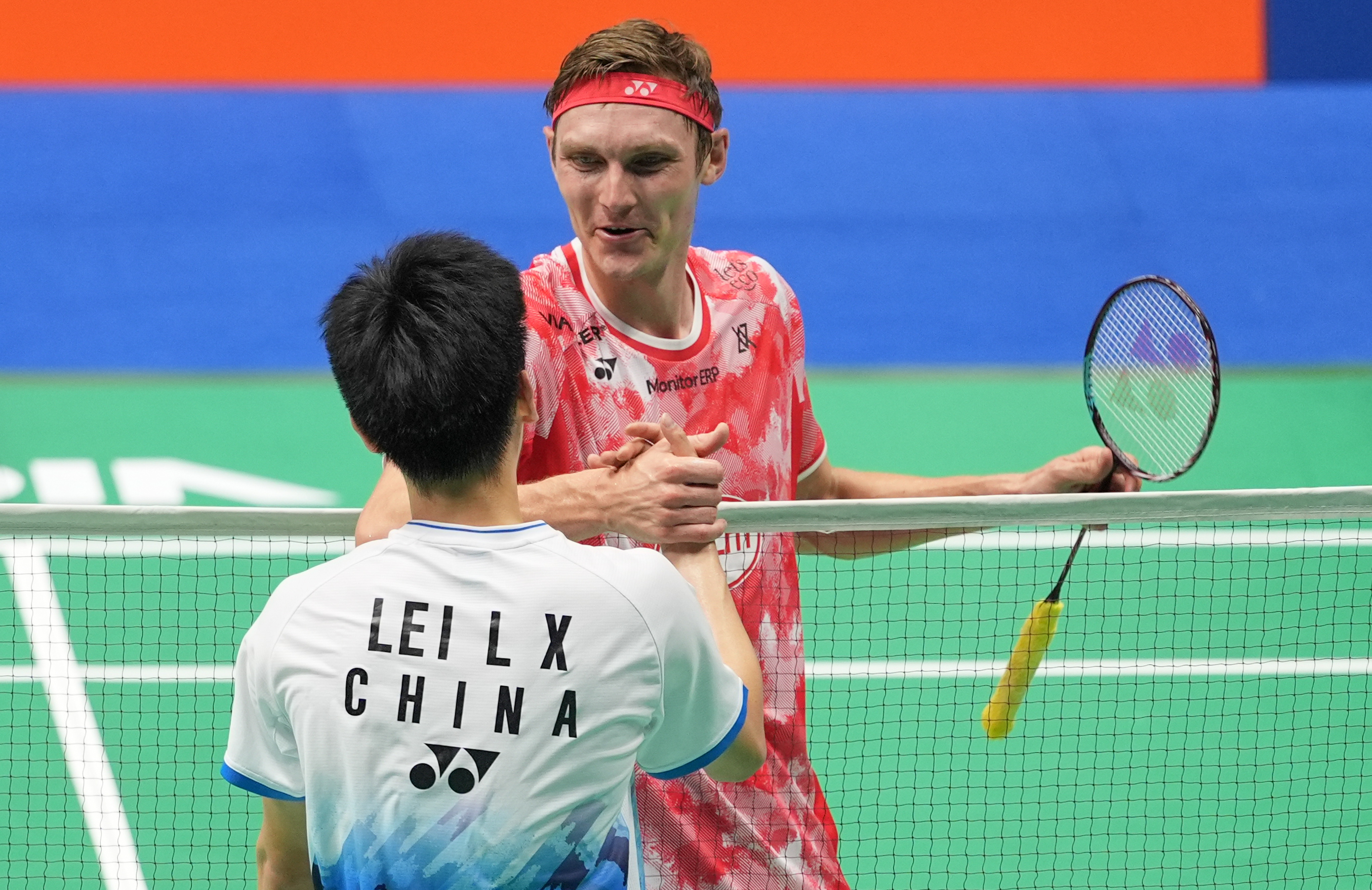 关于英格兰羽毛球队险胜日本羽毛球队，安赛龙完成帽子戏法的信息