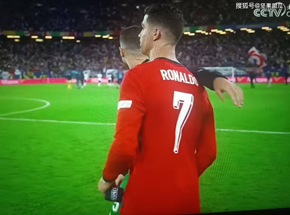 葡萄牙憾负法国,无缘欧锦赛四强的简单介绍 葡萄牙憾负法国,无缘欧锦赛四强的简单介绍