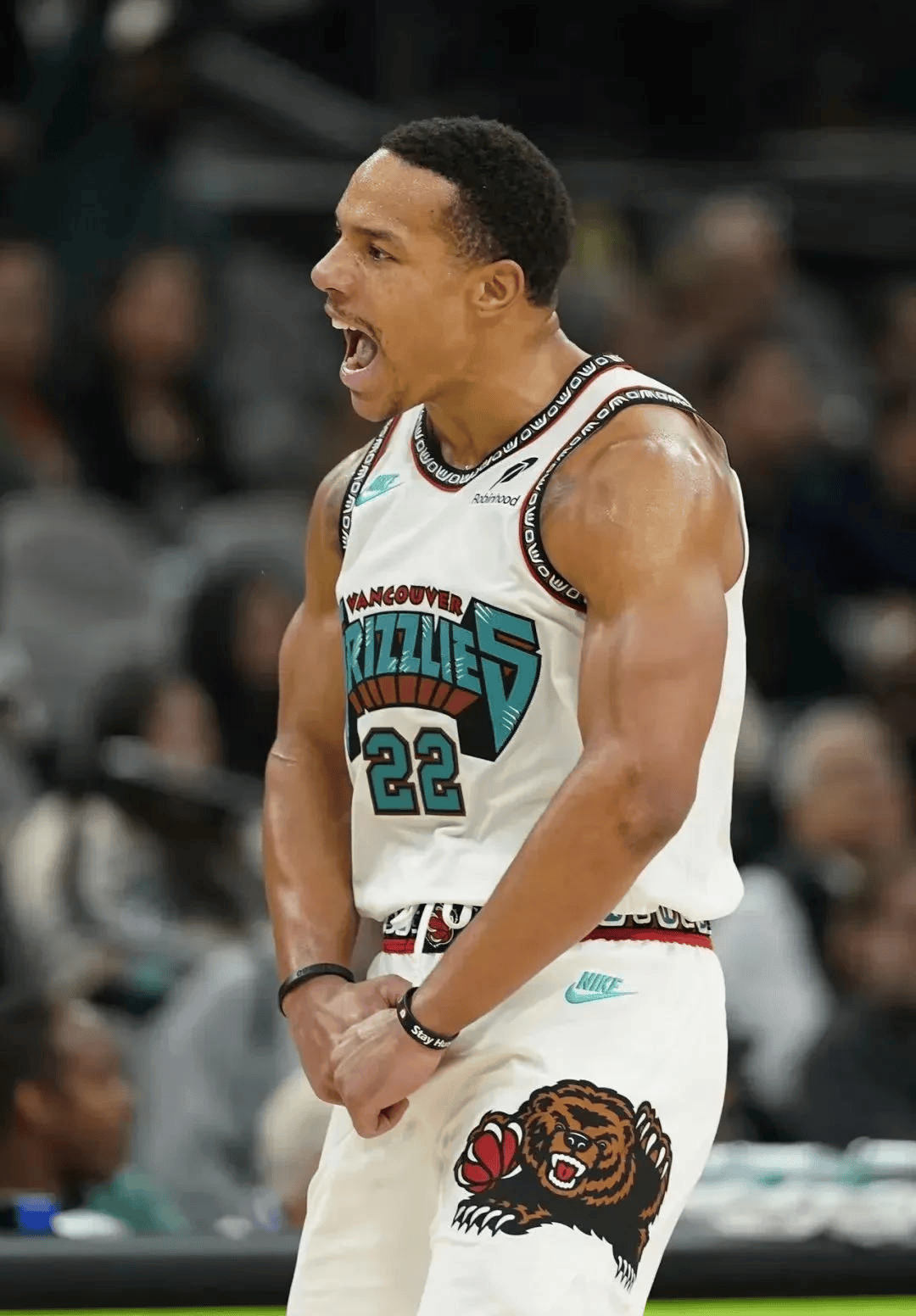 魔术碾压德国男篮，保罗高光表现的简单介绍