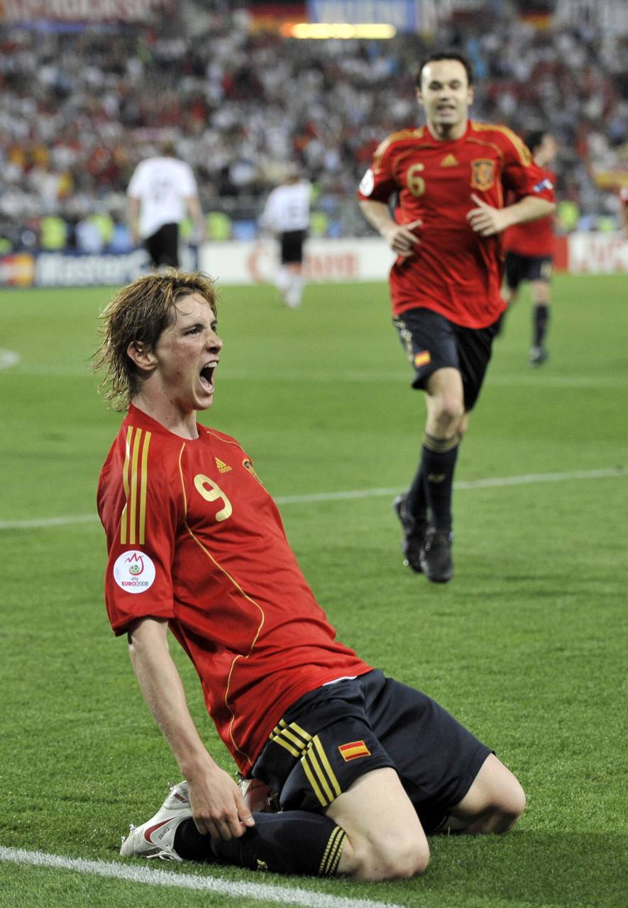 日本翻盘波兰，托雷斯爆发神勇的简单介绍