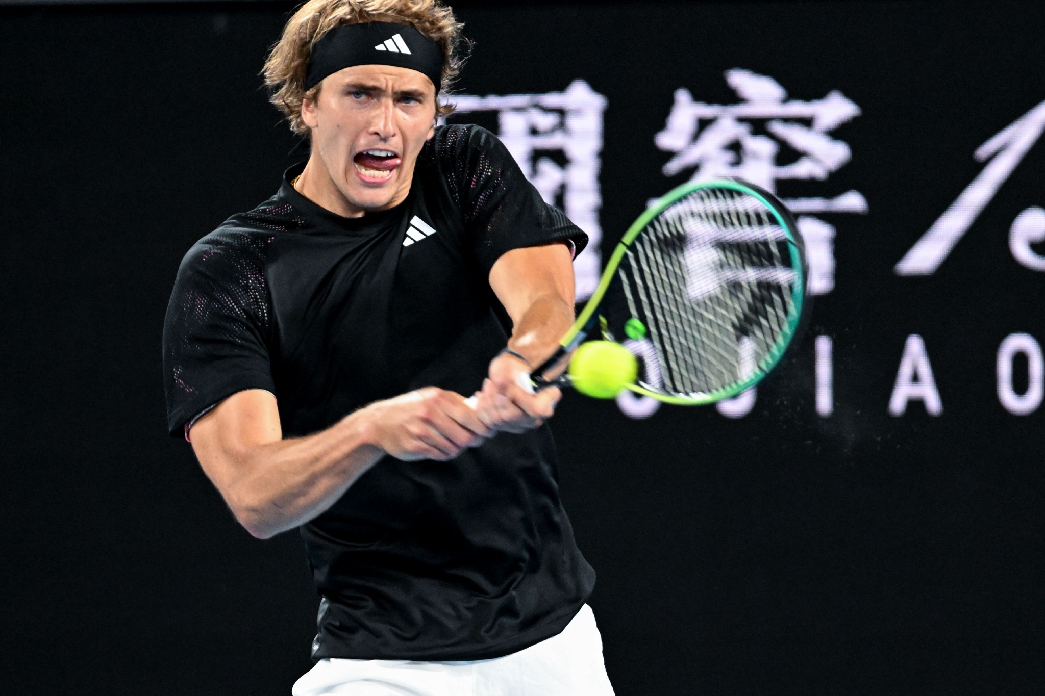 包含德国网球队翻盘意大利网球队，兹维列夫惊艳世界的词条