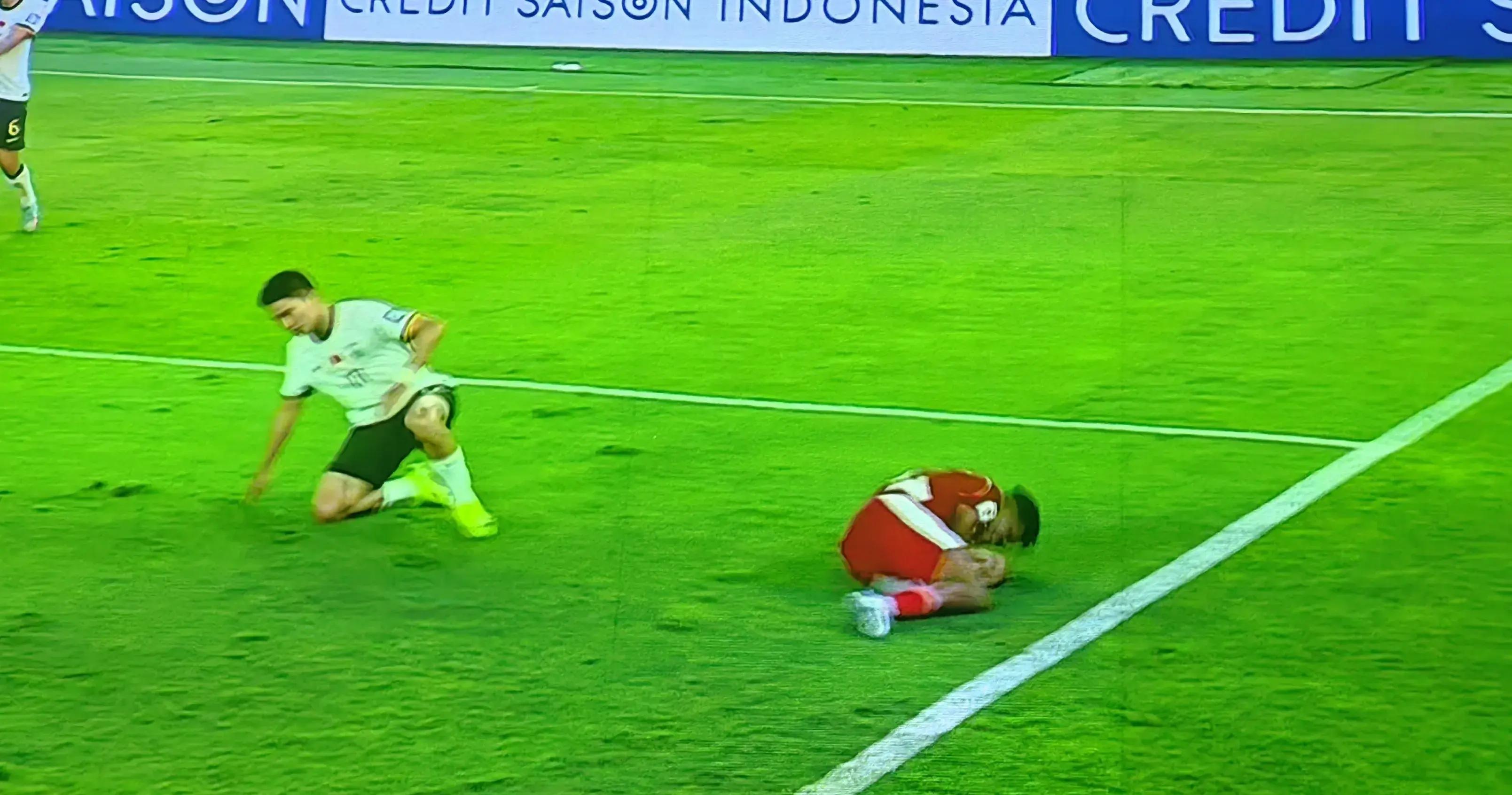 西汉姆联后防失误频频，球队保级压力巨大的简单介绍