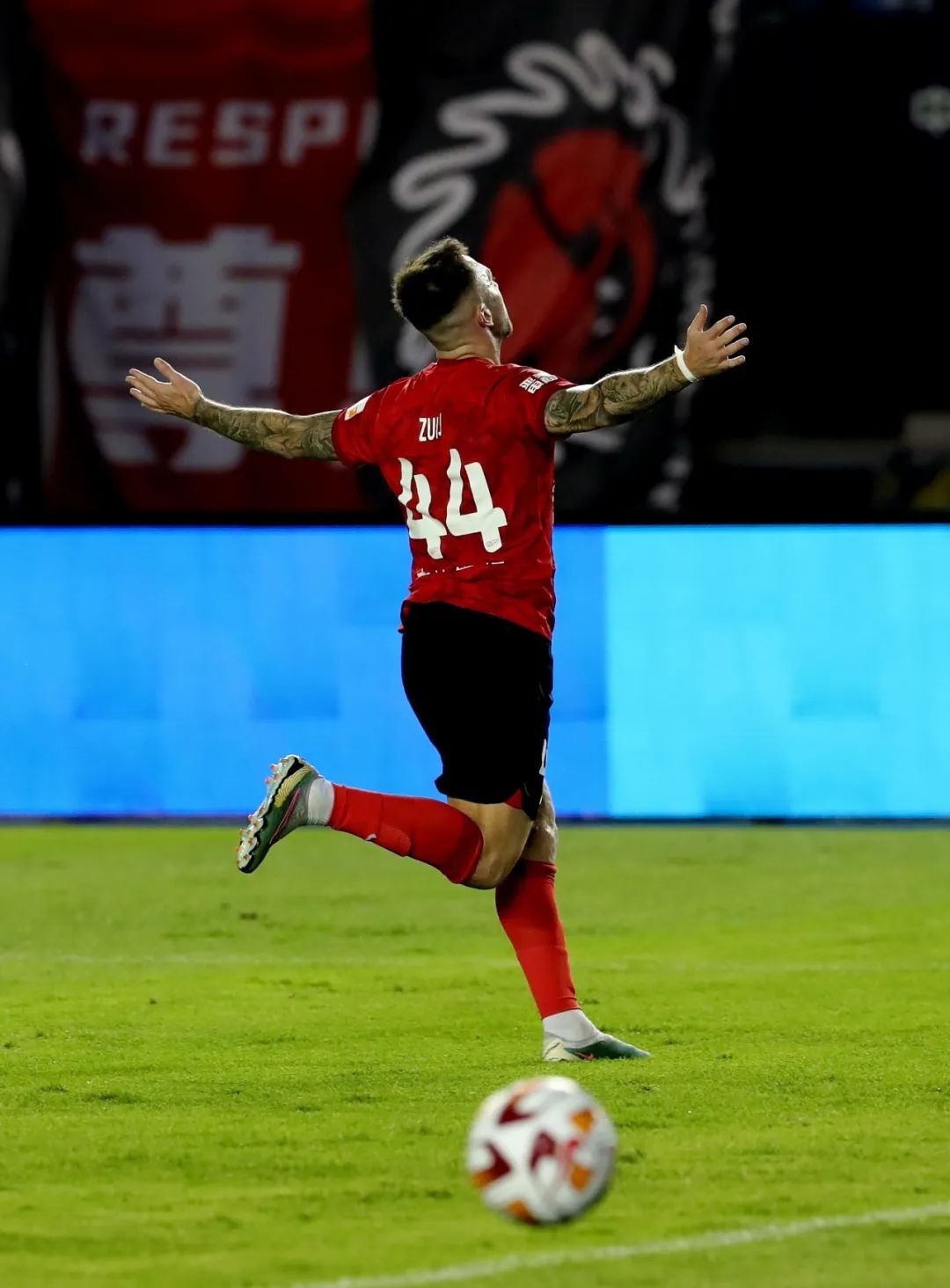 包含建业主场收获胜利,球队士气大增的词条 包含建业主场收获胜利,球队士气大增的词条