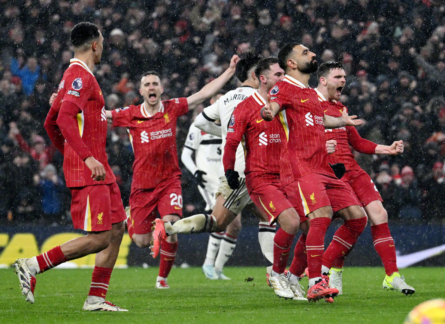 曼联主场失利，利物浦客场大获全胜的简单介绍