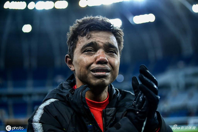 包含天津天海遭遇连败，保级形势严峻的词条