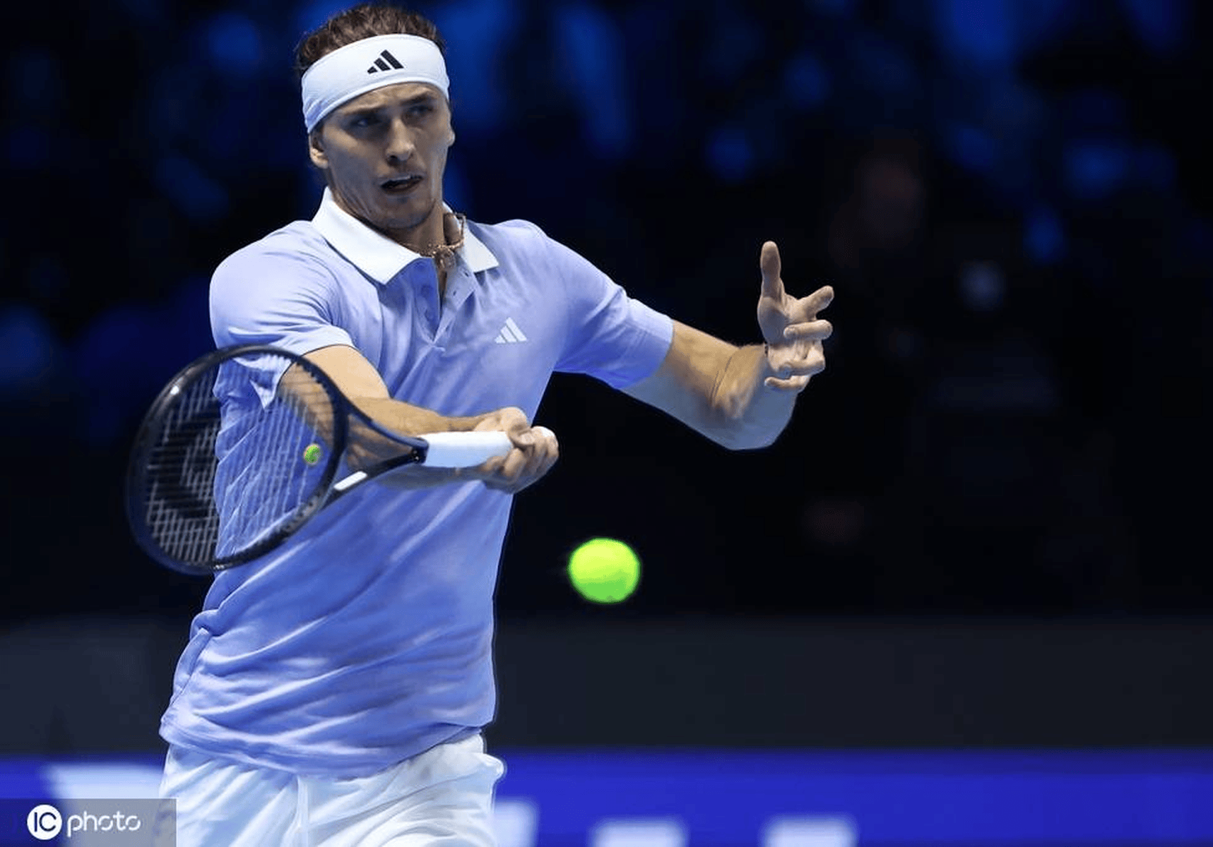 关于ATP总决赛完胜联合杯，兹维列夫高光表现的信息